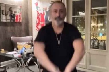 Cem Yılmaz’ı hiç böyle görmediniz