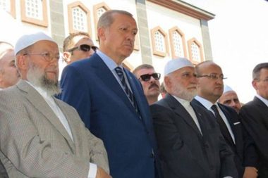 Bir cemaat vakfı daha vergiden muaf