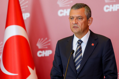 16 eski CHP milletvekilinden Özgür Özel’e ‘temiz siyaset’ mektubu