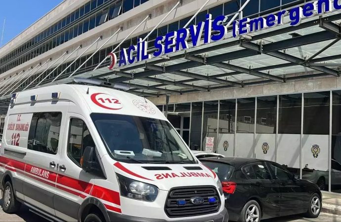 14 öğrenci hastaneye kaldırıldı: Yine tavuk döner