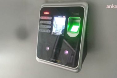 Öğretmenleri okula her gün yüz taramasıyla aldı, 700 bin lira ceza yedi