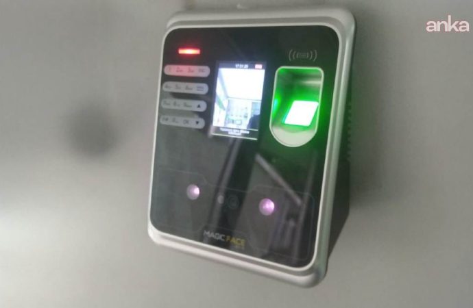 Öğretmenleri yüz taramasıyla okula aldı, 700 bin lira ceza yedi