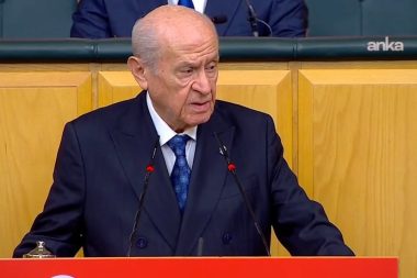 Bahçeli: Mülakatta elenen öğretmenlerin hakkı iade edilsin