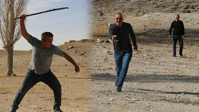 Koca koca adamlar çelik çomakla stres atıyor