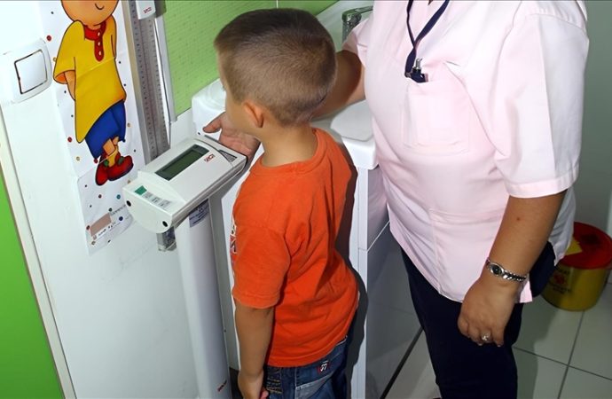 Her 10 çocuktan biri boy kısalığı sorunu yaşıyor