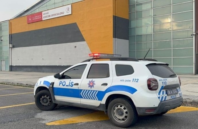 Voleybol turnuvası kana bulandı: Liselilerin bıçaklı kavgasında 3 yaralı