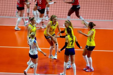 Fenerbahçe Medicana evinde Benfica’ya set vermedi