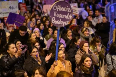 Bu haberi sadece erkekler okusun: Flört nerede biter, taciz nerede başlar?