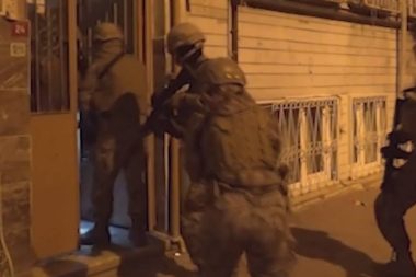 İstanbul ve Adana’da IŞİD operasyonu: 26 kişi yakalandı