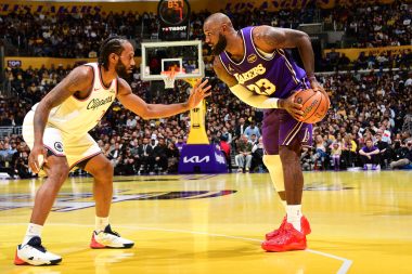 Los Angeles derbisini Lakers kazandı
