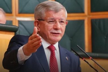Davutoğlu umudunu canlı yayında duyurdu: 4 parti birleşebilir