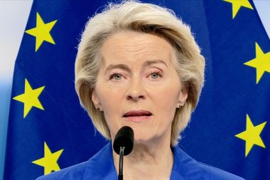 Von der Leyen: Ukrayna sınırları değiştirilemez, ordusu kısıtlanamaz