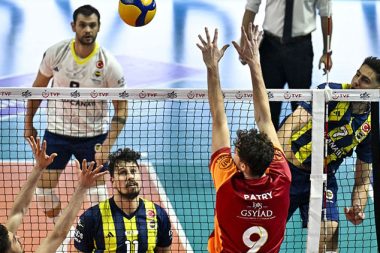 Efeler derbisi Galatasaray’ın!