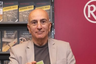 Mahfi Eğilmez: Yapay zekayla dolandırıcılık çığırından çıktı