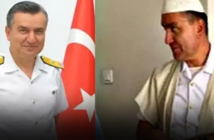 Sarıklı amirali sordular, selefini işaret etti