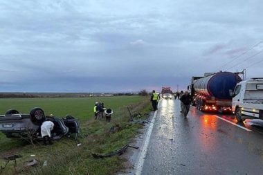 Hastane yolunda facia: Eşini muayeneye götürüyordu cenazesini aldı