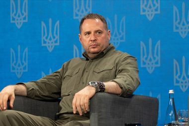 Yolsuzluk Ukrayna’yı sarsıyor: Zelenski’nin en yakın danışmanı da gitti