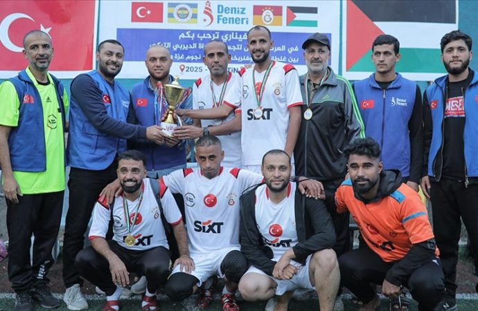 Gazze’de sembolik ‘Galatasaray-Fenerbahçe’ maçı yapıldı