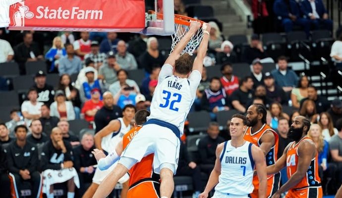 Cooper Flagg NBA’de 35 sayı atan en genç oyuncu oldu