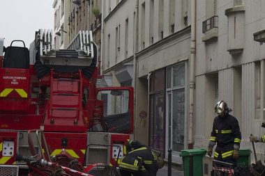 Fransa’da bina alevler içinde kaldı: Beş kişi öldü