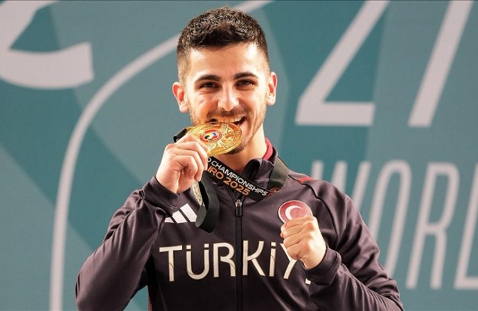 Karateci Eray Şamdan dünya şampiyonu