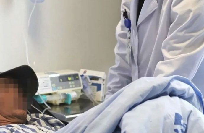 Yuttuğu çakmak midesinden 30 yıl sonra ‘kepçe’yle çıkarıldı