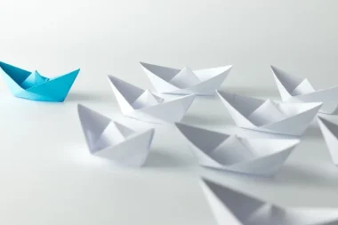 İş Dünyasında Sessizlik ve Gölgede Kalmak Neden En Büyük Risk?