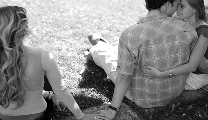 Öteki Kadın Olmak Ya da Olmamak