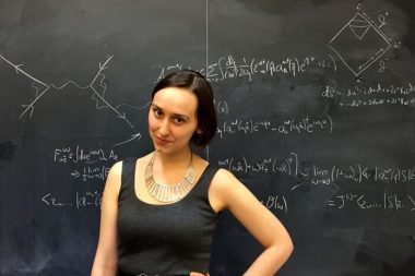 Bir genç kadınla tanıştım, ağzım açık kaldı