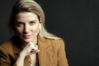 Bugünlerde gece yolda dev bir tavşana rastlarsanız bilin ki gemi su alıyor