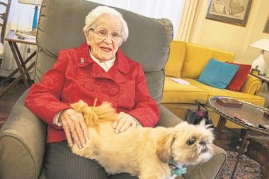 Arka sıradaki anarşist antrenman torbasının Nermin Hocadan aldığı en yüksek not