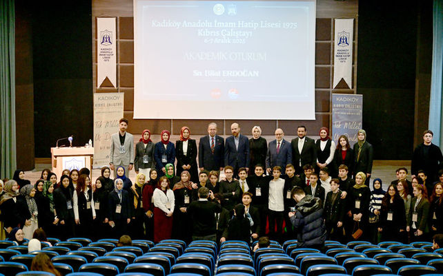 Bugünlerde Bilal Erdoğan her gün bir yerde konuşuyor