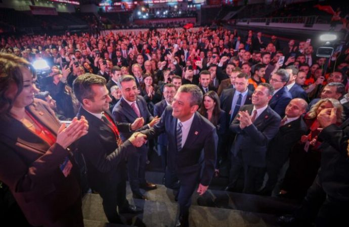 CHP’nin yargı zoruyla merkez partisi yapılma süreci