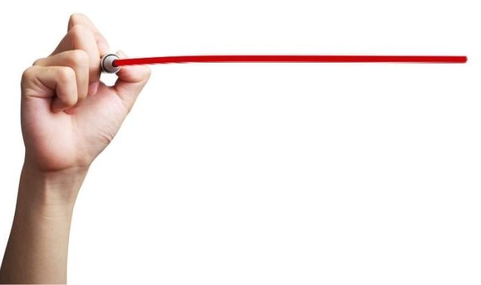 Kırmızı Çizgi Çekmek: Sessiz Olgunluğun En Güçlü Hâli