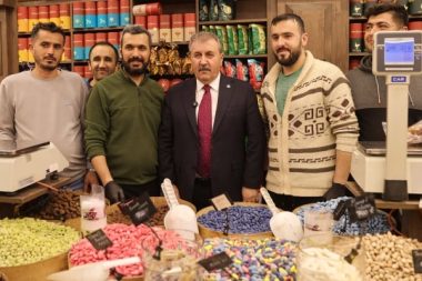 Destici ‘radikal şeyler’ söyledi: Evlenmeyeni işe almayacaksın