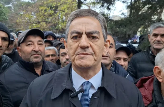 Azerbaycan’da muhalefet lideri gözaltına alındı
