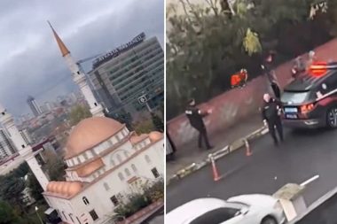 Camiden gelen müstehcen sesler ortalığı karıştırdı