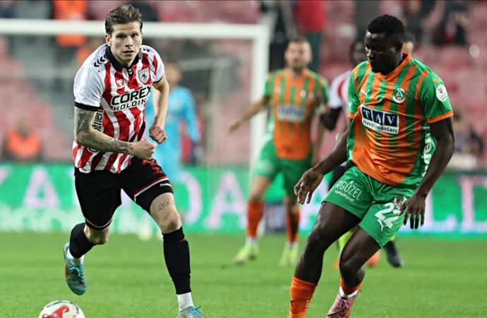 Samsunspor tökezledi, Alanyaspor’la puanları paylaştı