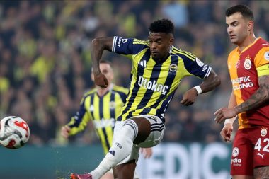 Tatsız, tuzsuz, futbolsuz bir derbi