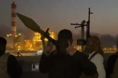 Kuzey Irak savaş alanı: Aşiret ayaklandı, Barzani önünü alamıyor