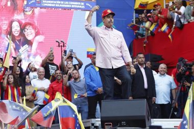 Maduro dans ederek ABD’ye barış çağrısı yaptı