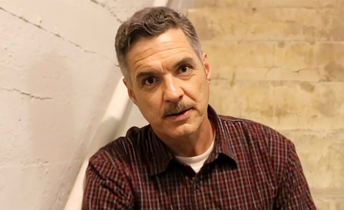 Polisiye dizilerde oynuyordu, 65 yaşında gerçek polis olacak