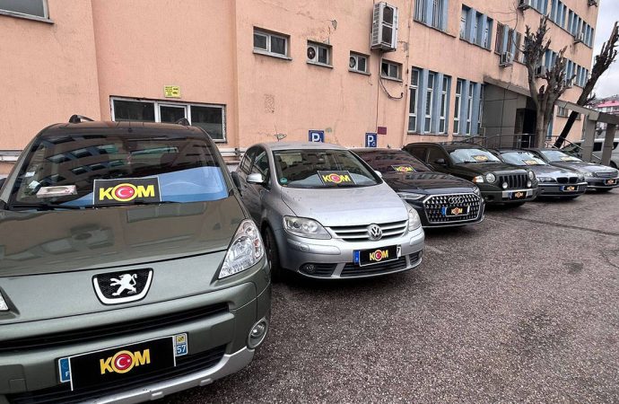Tunceli’de operasyon: Yasal sürede çıkış yapmayan 7 araca el kondu