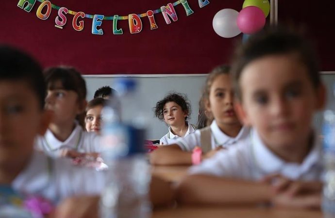İlkokula başlama yaşı yükseliyor