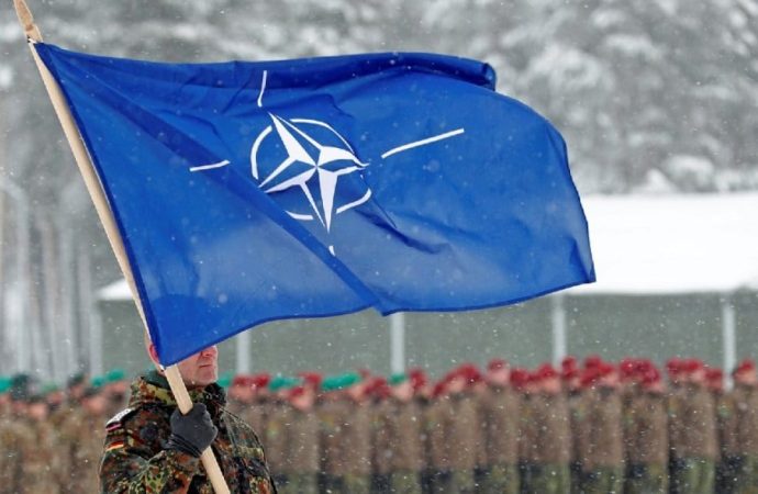 NATO’dan Putin’e sert mesaj: Hiçbir yere gitmiyoruz