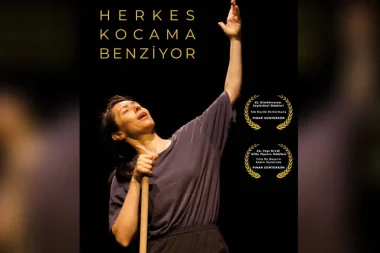 “Herkes Kocama Benziyor” rekora koşuyor