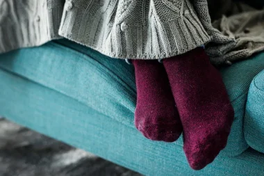 Eliniz ayağınız sürekli üşüyor mu? Aman ciddiye alın