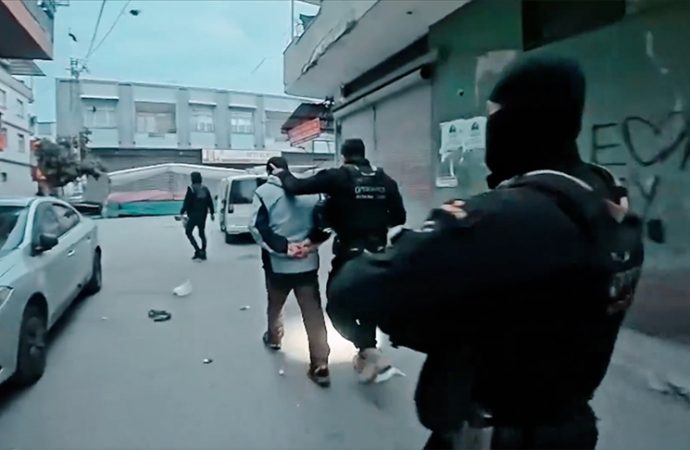 DEAŞ operasyonlarında 51 gözaltı