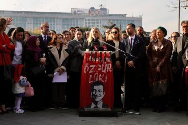 Dilek İmamoğlu Saraçhane’den 10 talep için çağrı yaptı