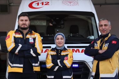 ‘Bir yastıkta kocayın’dan da öte: Evde de beraberler işte de